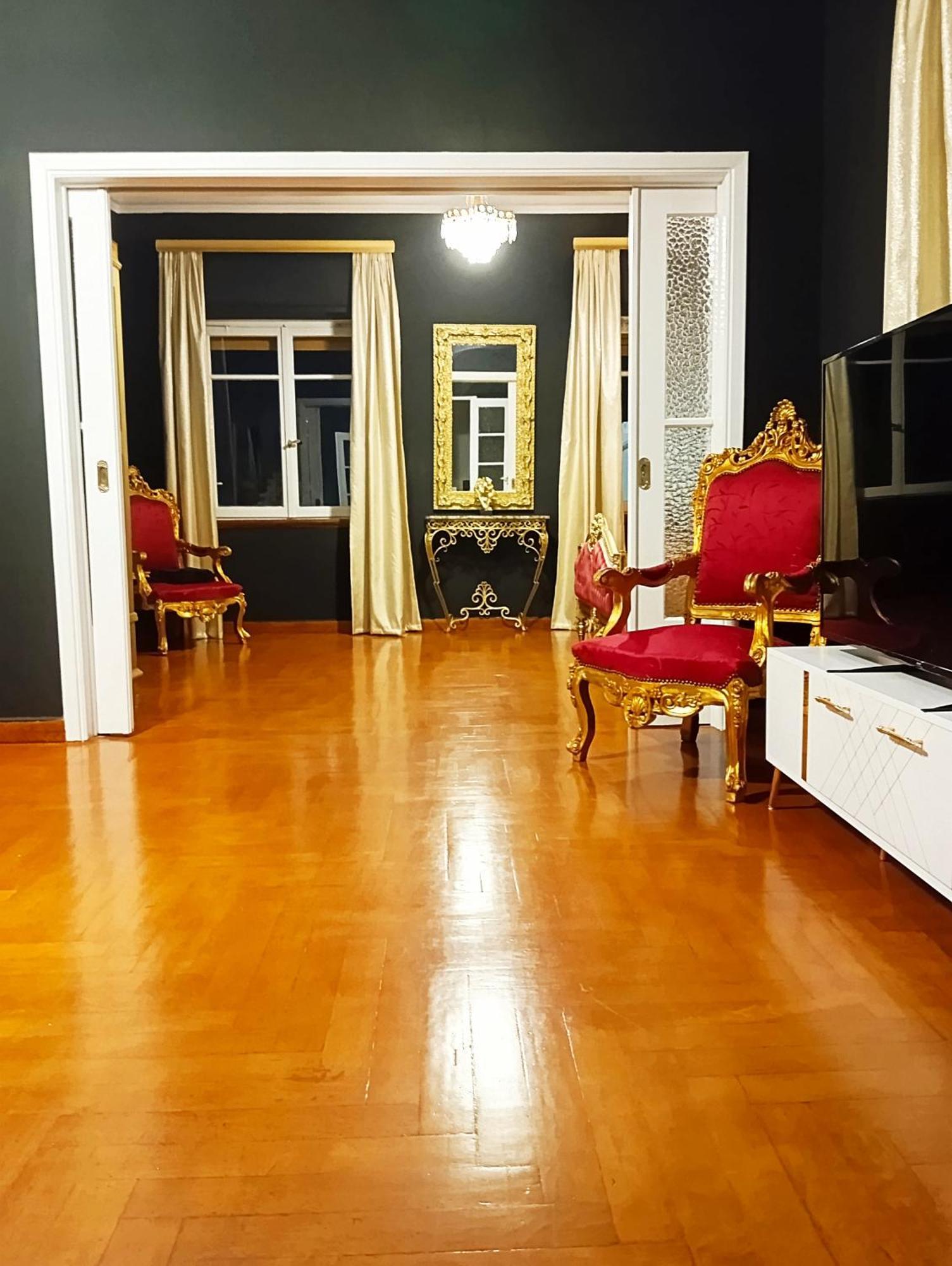 Iris Baroque Apartment Элефсис Экстерьер фото