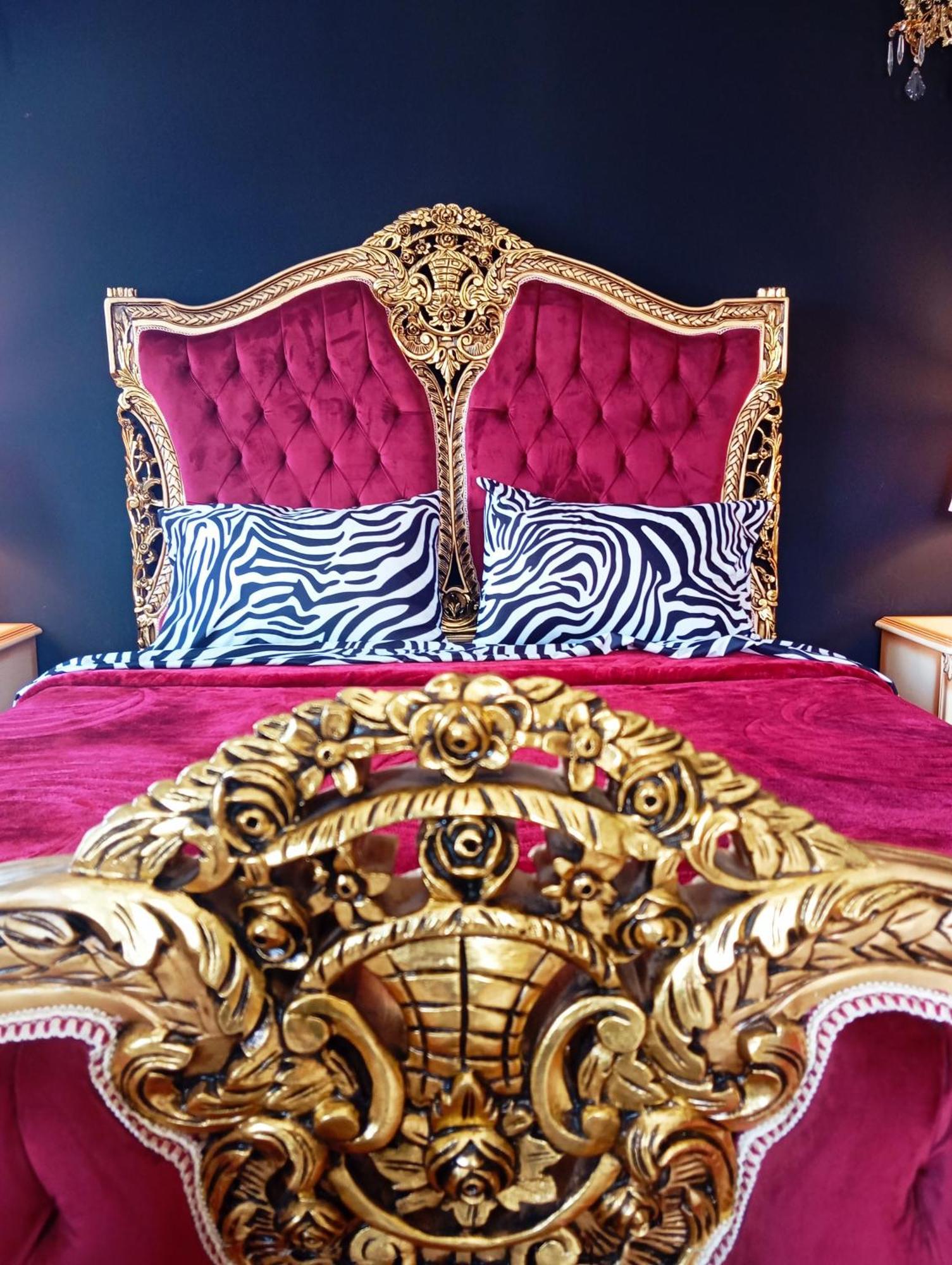 Iris Baroque Apartment Элефсис Экстерьер фото